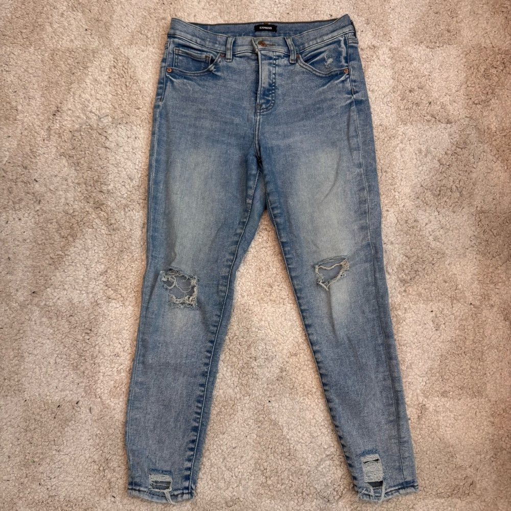 Express cropped skinny  mid rise Light Blue Distressed Women’s Jeans size 6